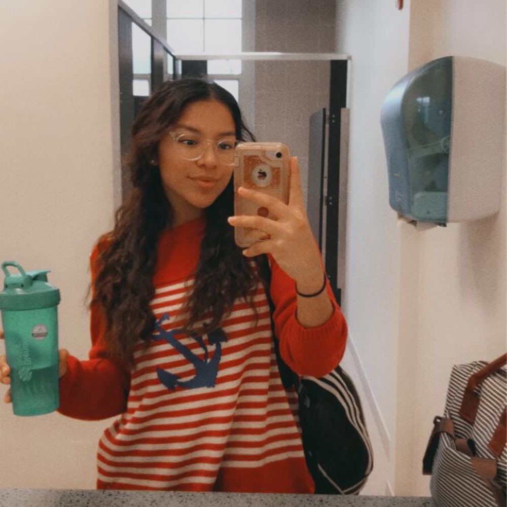 Meet your Posher, Ester